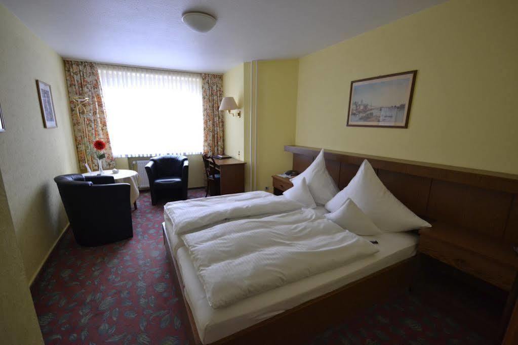 Ina Hotel Consul Kiel Bagian luar foto