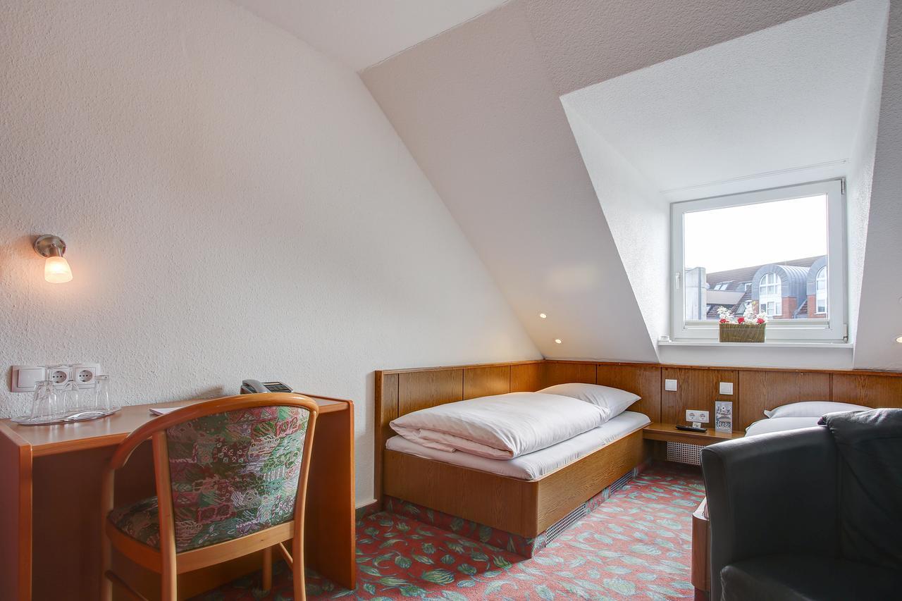 Ina Hotel Consul Kiel Bagian luar foto